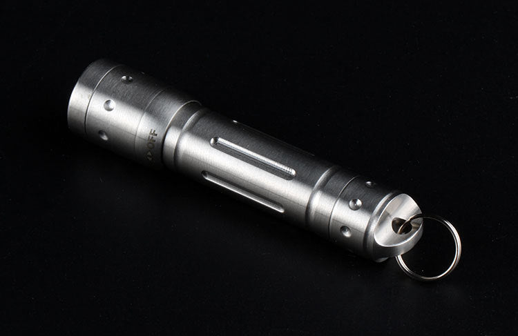 Outdoor ultra-small flashlight, built-in LED light, rechargeable